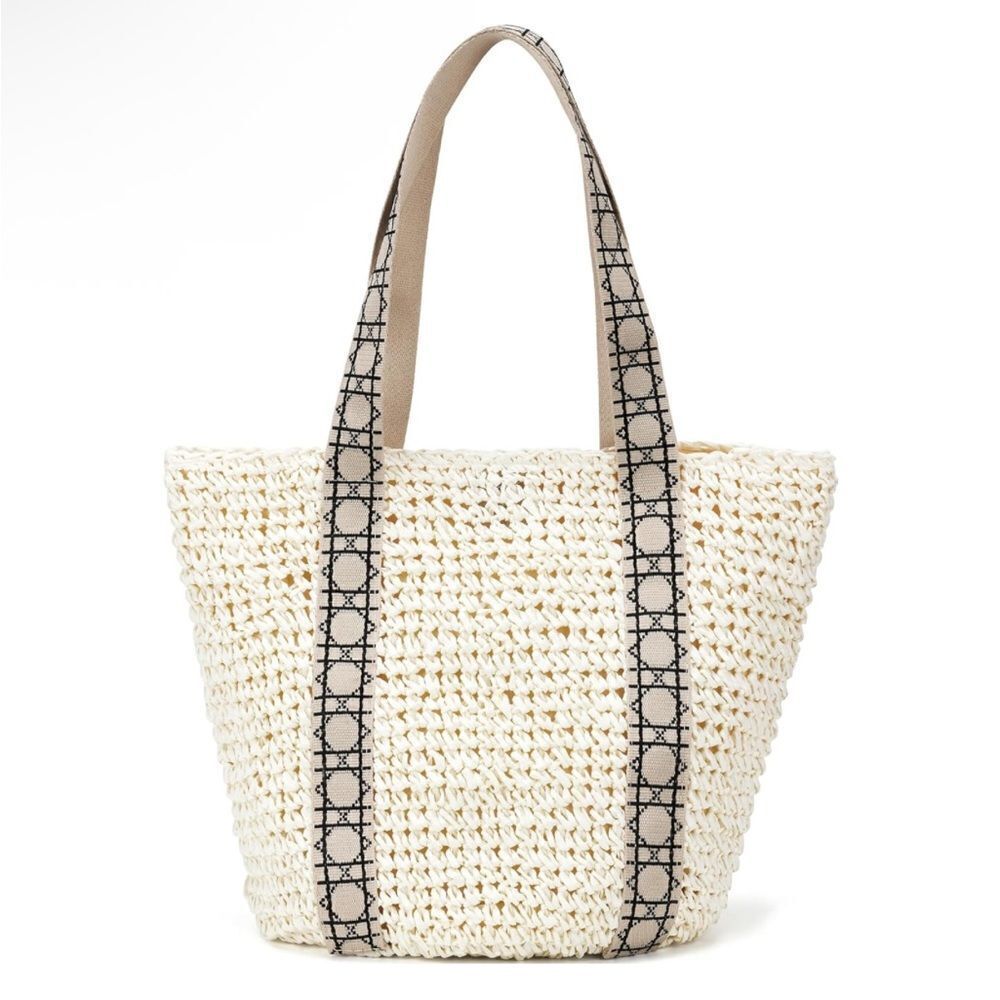 Kiss Sea Shoreline Creations Packable Woven Tote in Cream. New and sealed.